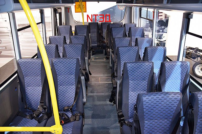пассажирские места в школьном автобусе