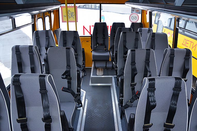 пассажирские сиденья в школьном ПАЗ-32053-70